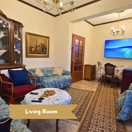 Family-friendly In A With 4k Netflix And Fast Internet, 30 Mins Away From Thessaloniki *