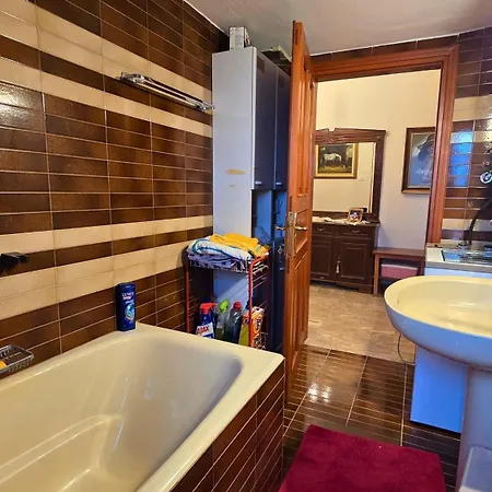 Family-friendly In A With 4k Netflix And Fast Internet, 30 Mins Away From Thessaloniki Apartment