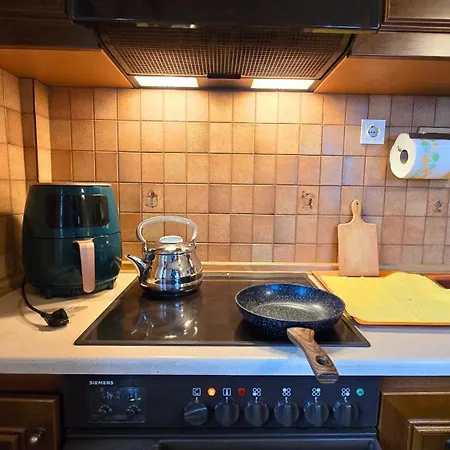 Family-friendly In A With 4k Netflix And Fast Internet, 30 Mins Away From Thessaloniki *