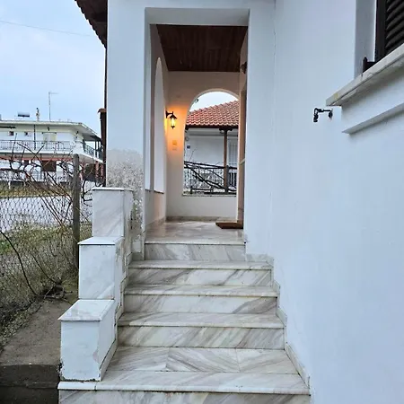 Family-friendly In A With 4k Netflix And Fast Internet, 30 Mins Away From Thessaloniki Gefyra