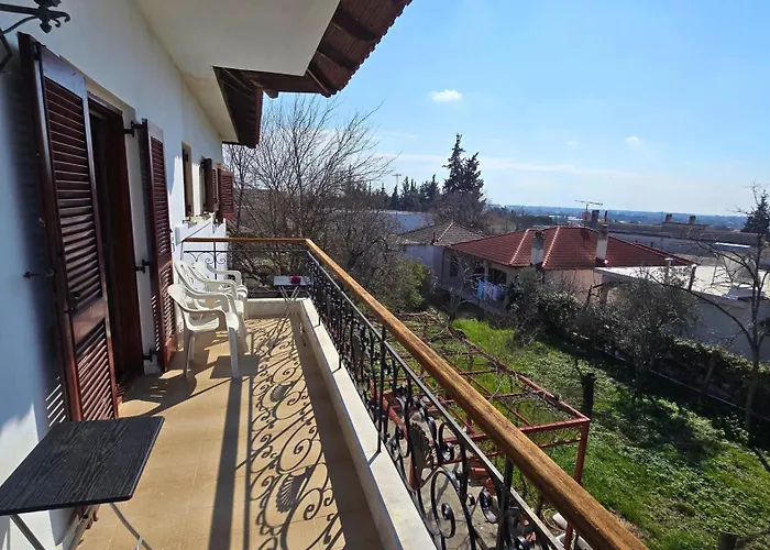 Family-friendly In A With 4k Netflix And Fast Internet, 30 Mins Away From Thessaloniki