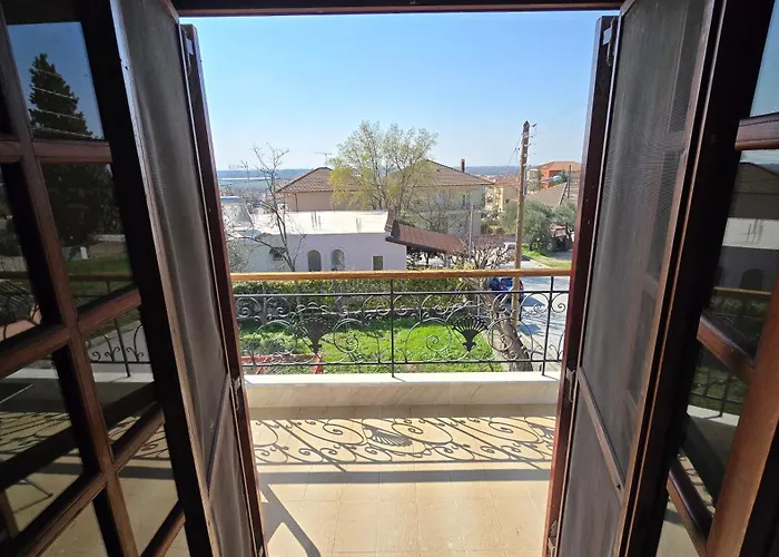 Family-friendly In A With 4k Netflix And Fast Internet, 30 Mins Away From Thessaloniki * Gefyra