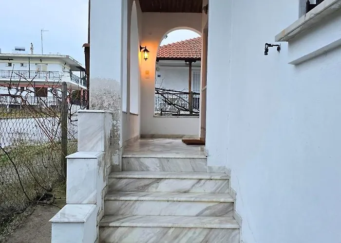 Family-friendly In A With 4k Netflix And Fast Internet, 30 Mins Away From Thessaloniki Gefyra