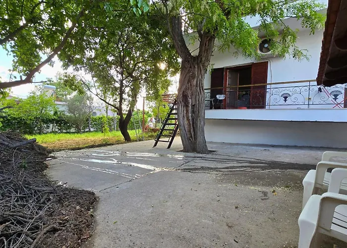 Family-friendly In A With 4k Netflix And Fast Internet, 30 Mins Away From Thessaloniki Gefyra