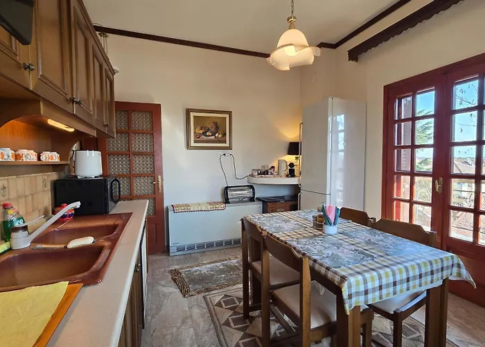 Family-friendly In A With 4k Netflix And Fast Internet, 30 Mins Away From Thessaloniki Gefyra